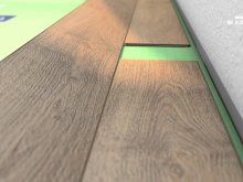 Video návod  na pokládku laminátových podlah Egger za využití zámkového systému JUST-clic